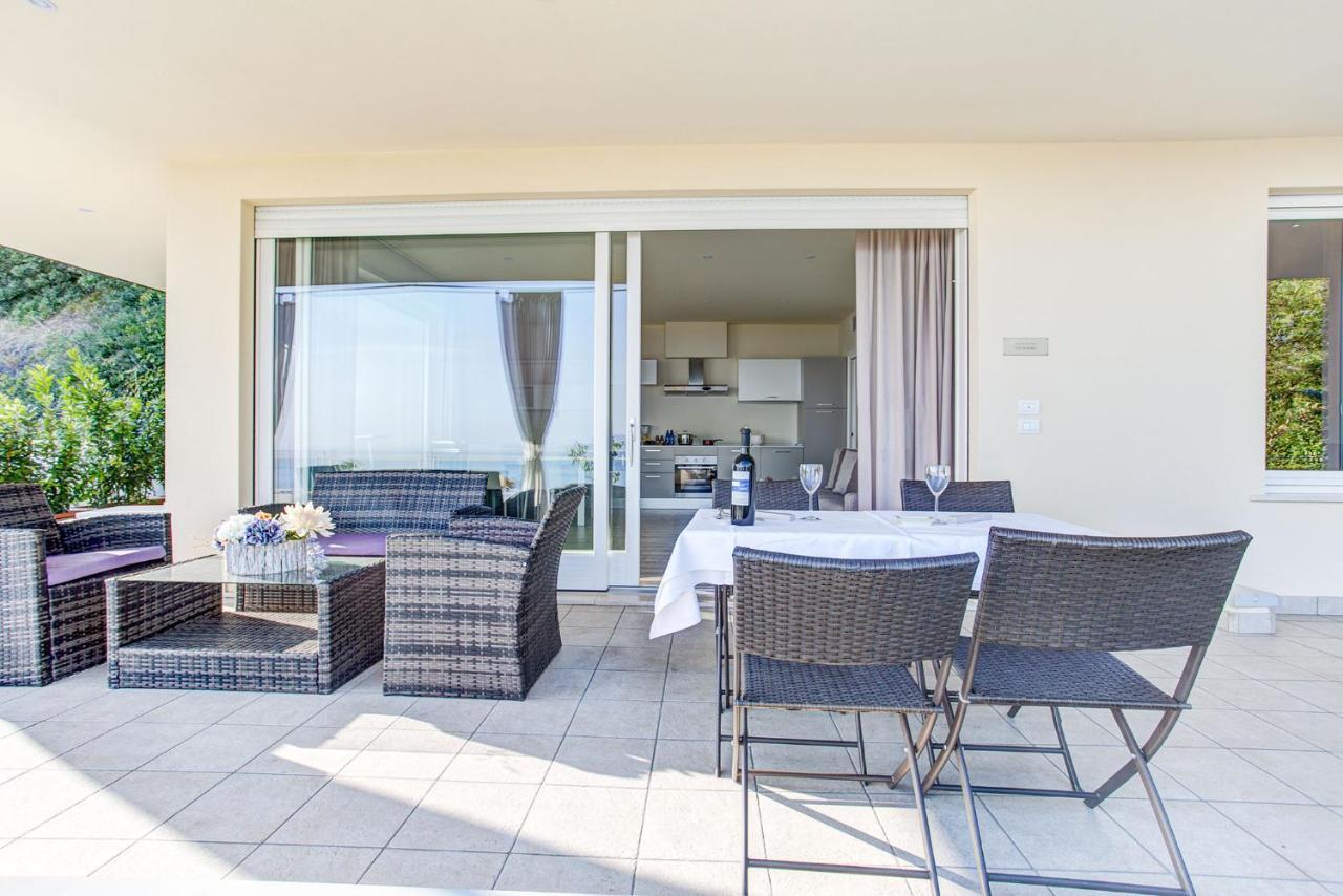 Residence Il Poggio Al Sole Toscolano Maderno Luaran gambar