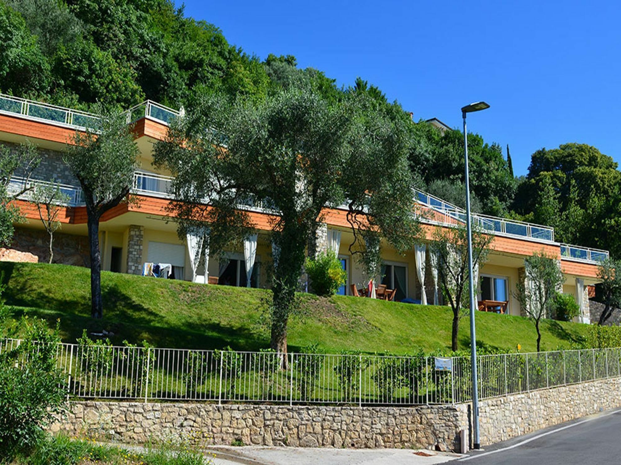Residence Il Poggio Al Sole Toscolano Maderno Luaran gambar